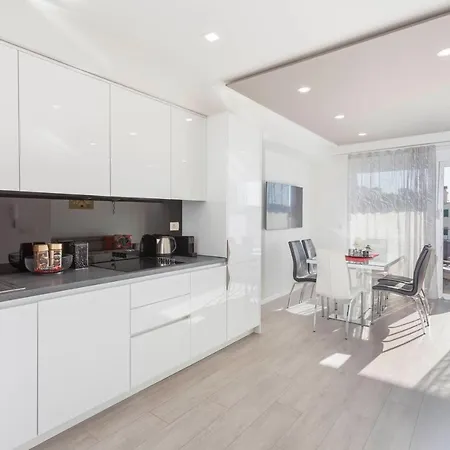 Luxury & Sweet Apartment