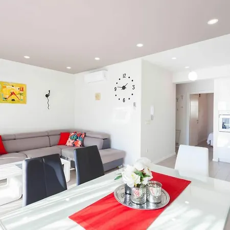 Luxury & Sweet Apartment Makarska